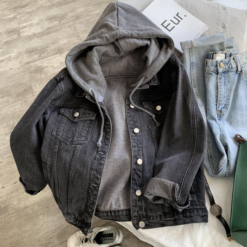 Women's hooded denim jacket